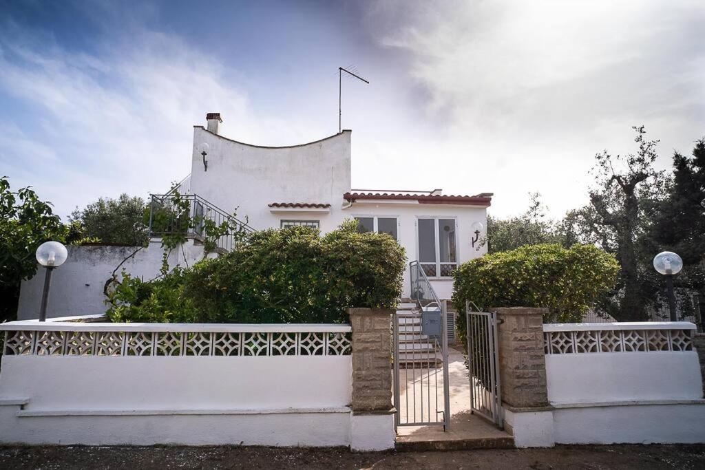 Villetta Da Zio Marcello Ostuni Bagian luar foto